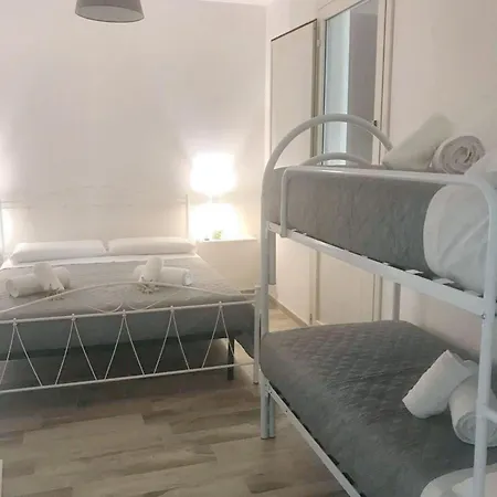 Spacious In Melendugno, 75 Sqm, Air-conditioned. Melendugno