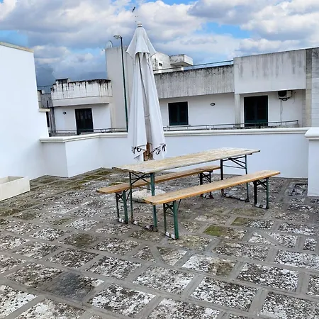 Apartamento Spacious In Melendugno, 75 Sqm, Air-conditioned.