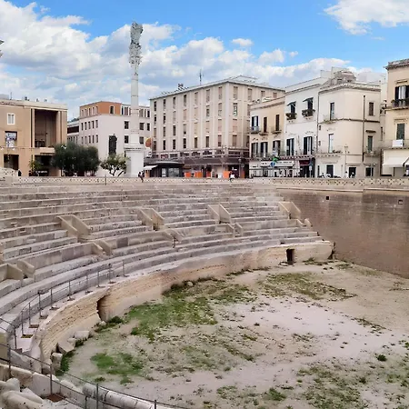 Apartamento Spacious In Melendugno, 75 Sqm, Air-conditioned.